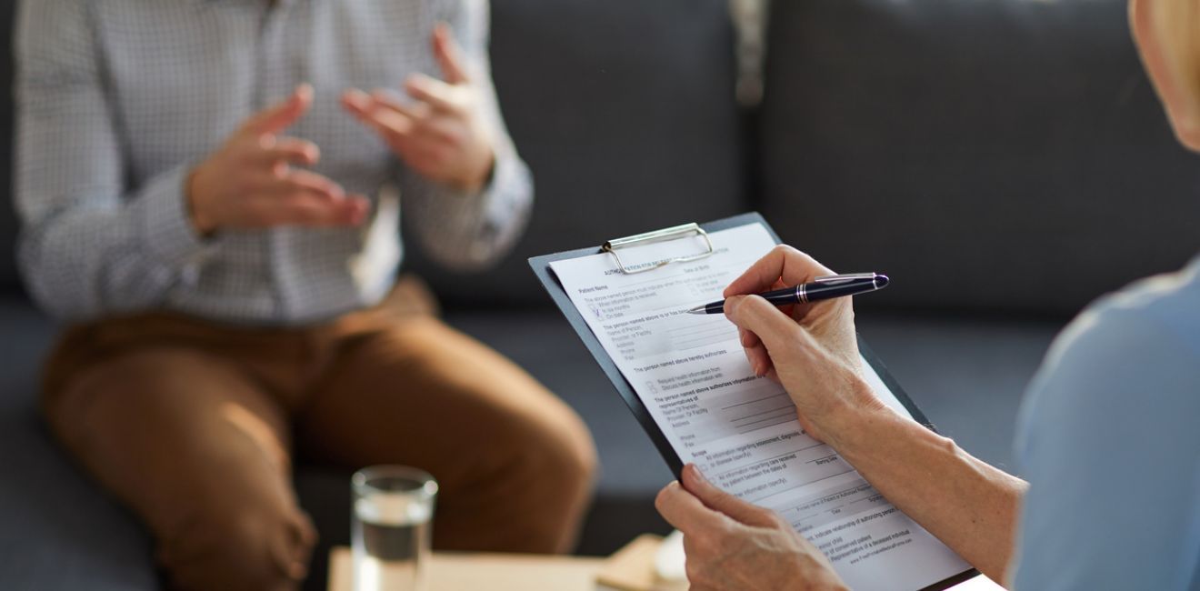 Clínica De Reabilitação Com Equipe Multidisciplinar Especializada